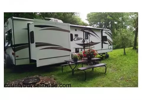 Adventure in a 2015 Cougar 32ft trailer