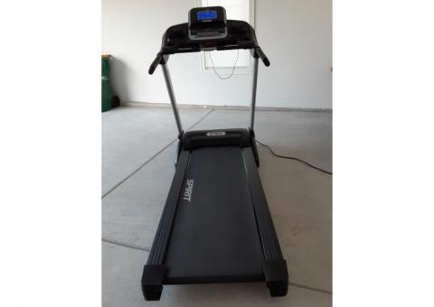 2016 XT285 Spirit Treadmill