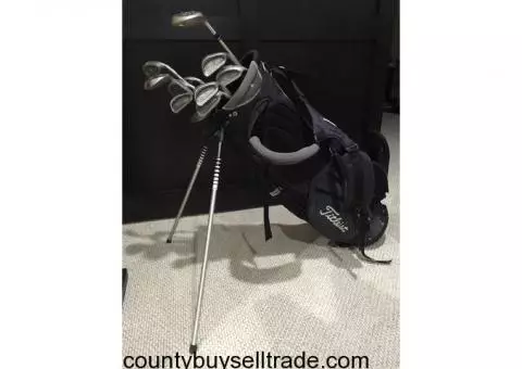 Women's golf clubs & bag